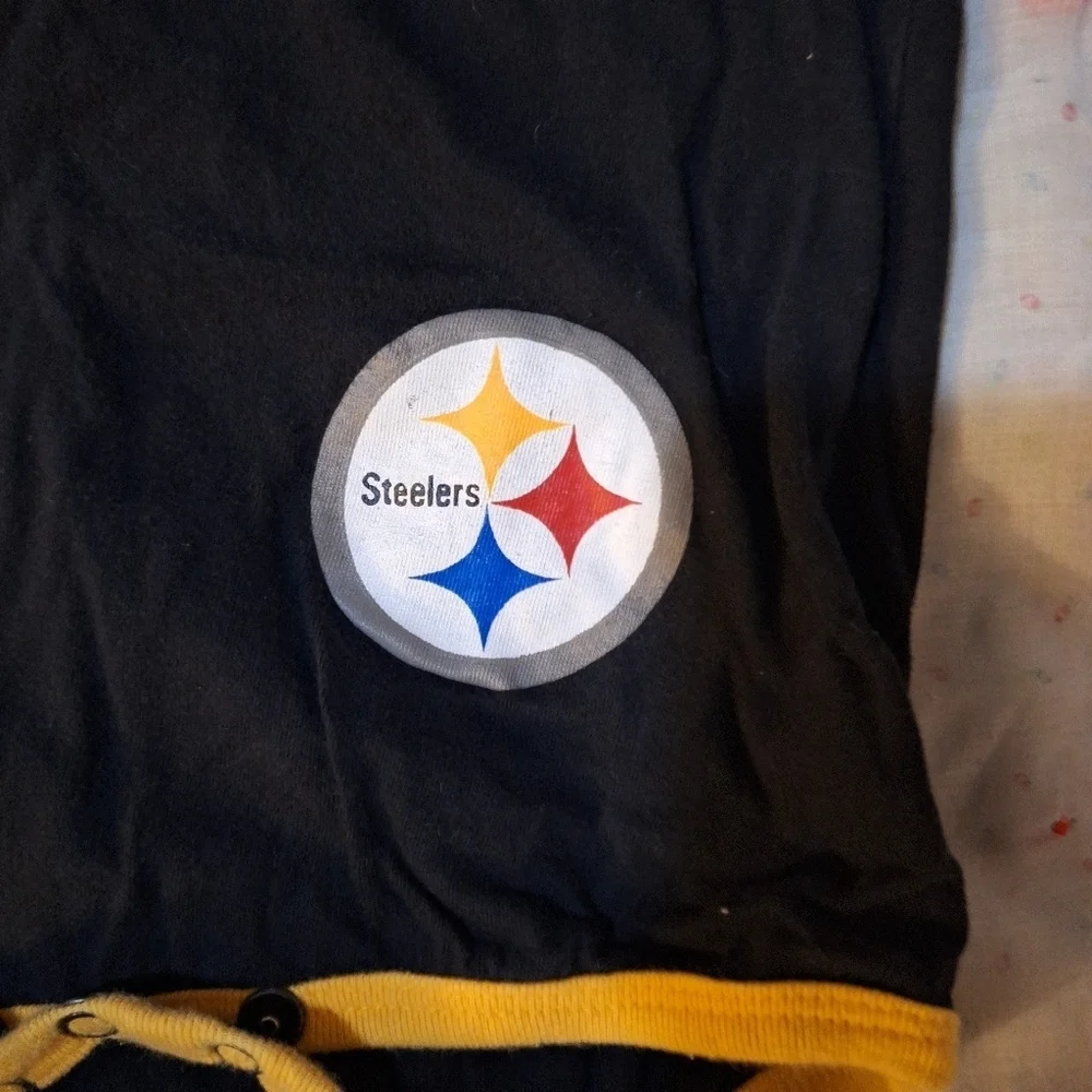 NFL Pittsburgh Steelers Baby Onesie Black and Yellow 18 Months